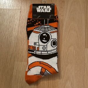 Licensed Disney Lucasfilm Star Wars BB-8 Orange and White Socks NWT